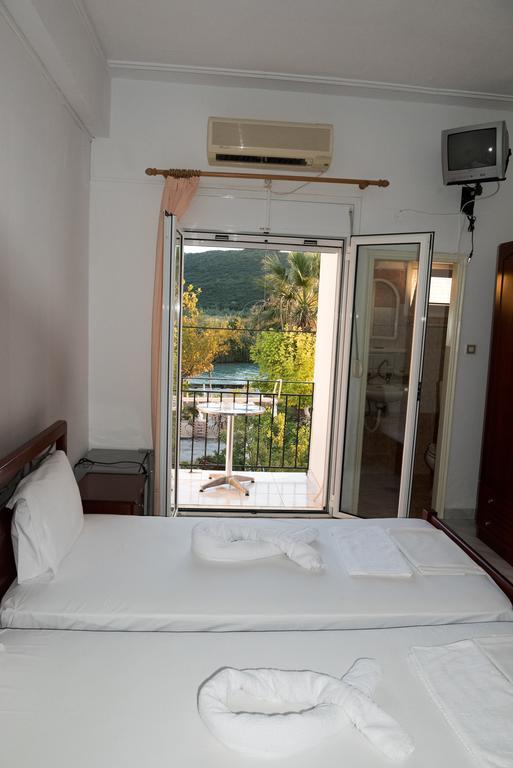 Hotel Glaros Амудия Стая снимка